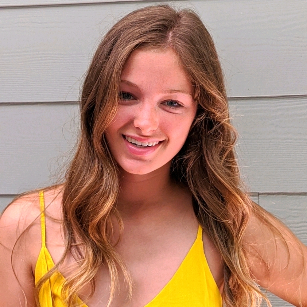 Meet your Posher, Emily